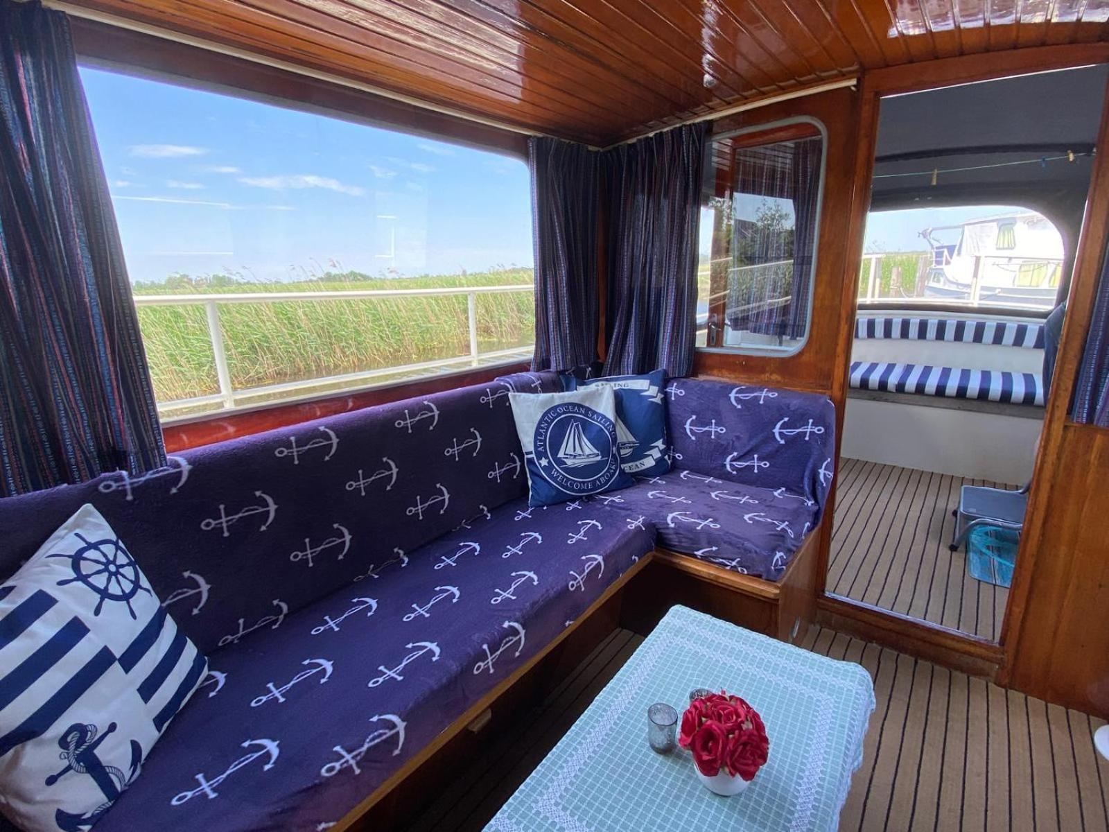 Hotel Boat Stoer - Inclusief Sloep Jutrijp Exterior foto