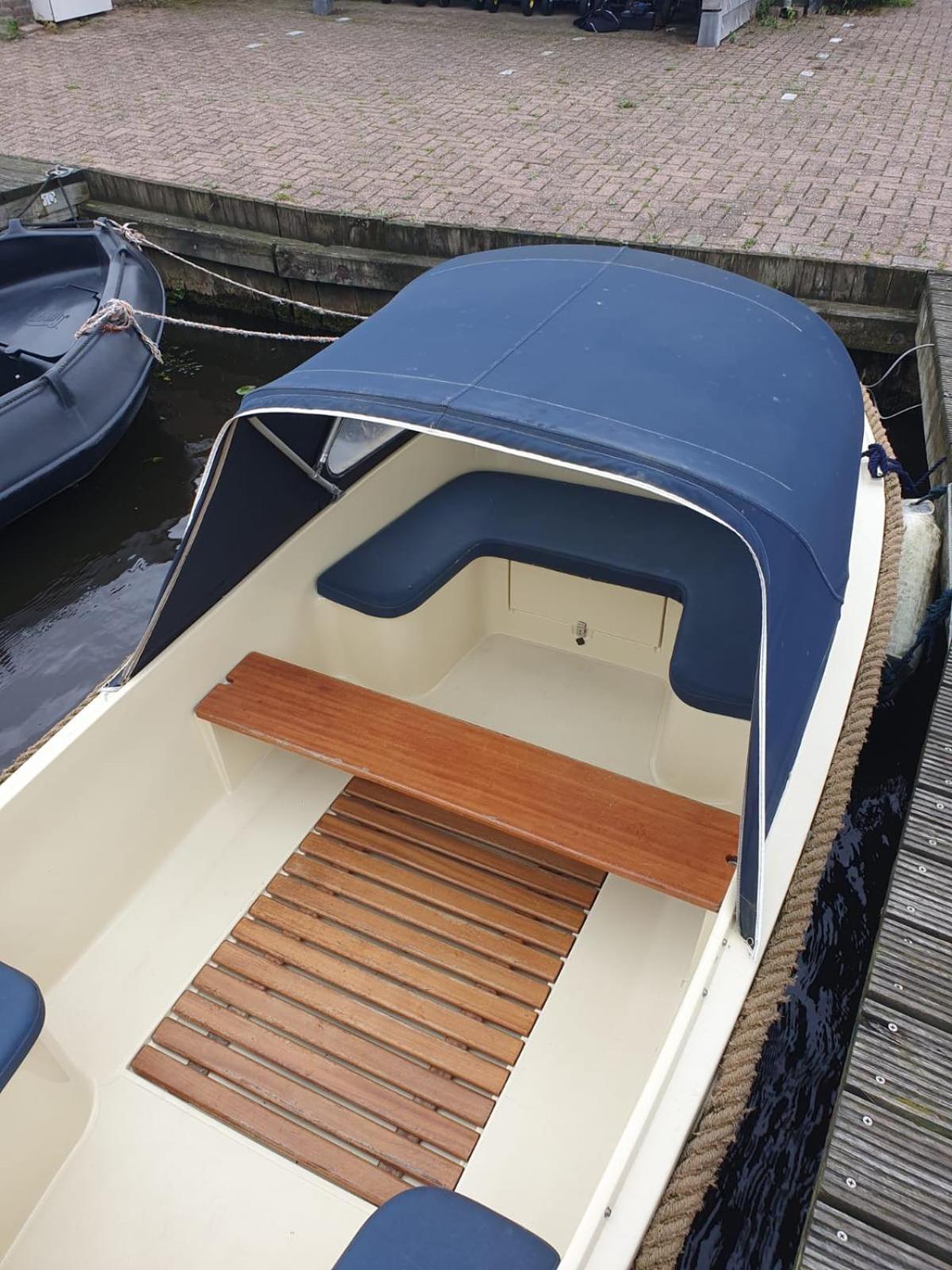 Hotel Boat Stoer - Inclusief Sloep Jutrijp Exterior foto